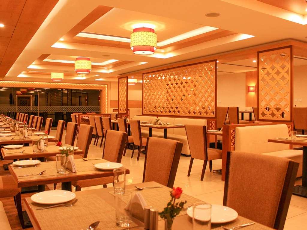 Quality Inn Viha Kumbakonam Restaurante foto