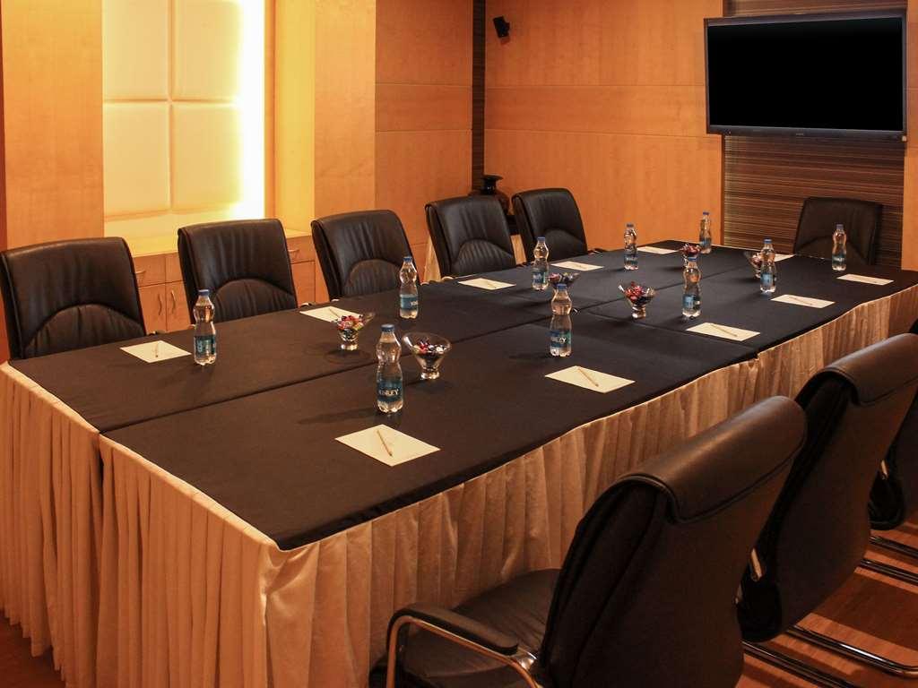Quality Inn Viha Kumbakonam Instalações foto